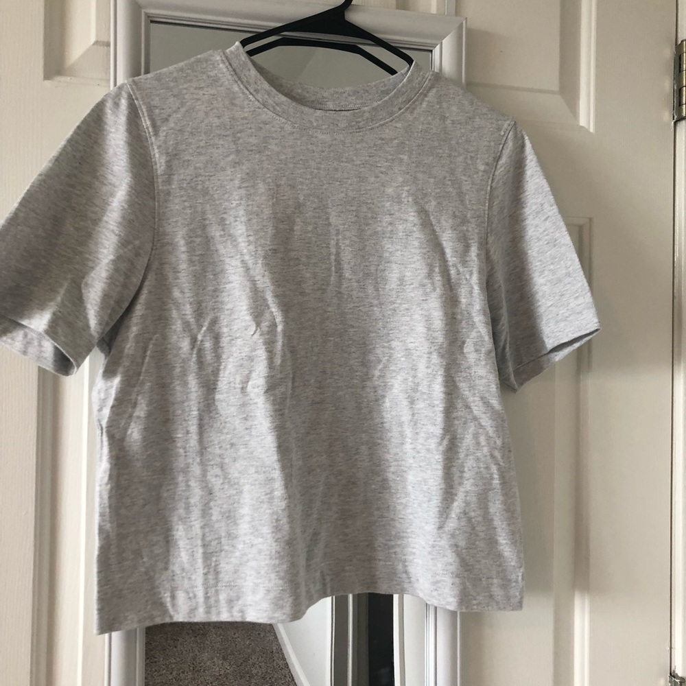 Uniqlo T-shirt- XS